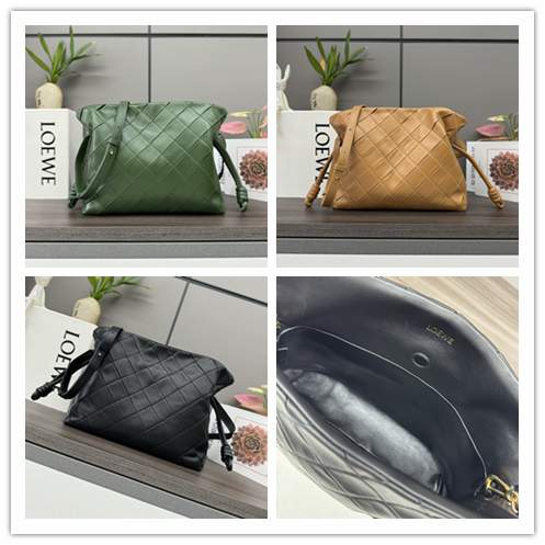 Picture of Loewe Handbags _SKUfw239913607fw